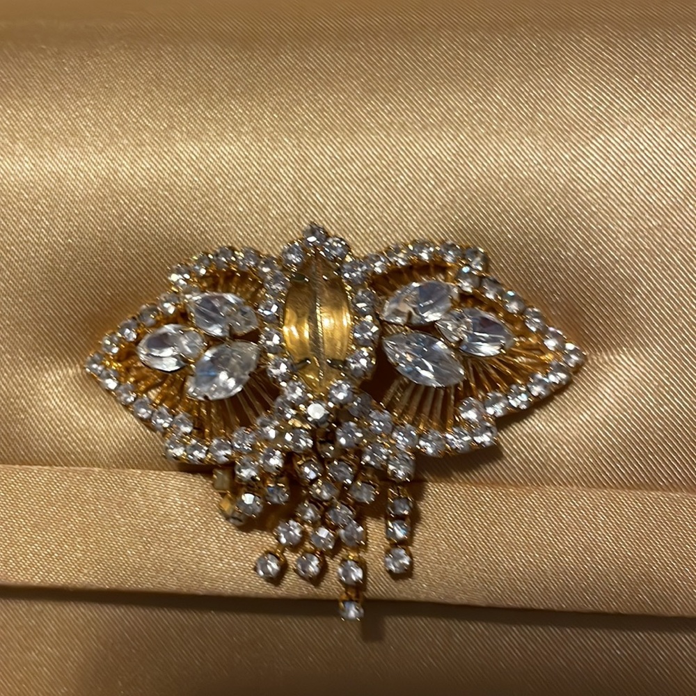 Valerie Stevens gold clutch - Picture 2 of 5